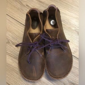 Clarks Brown Leather Chukka Boots with Purple Laces